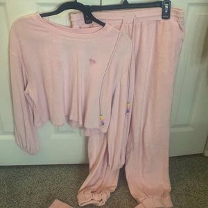 Stony Clover 3 piece clothing set - Cropped sweatshirt, joggers, and shorts